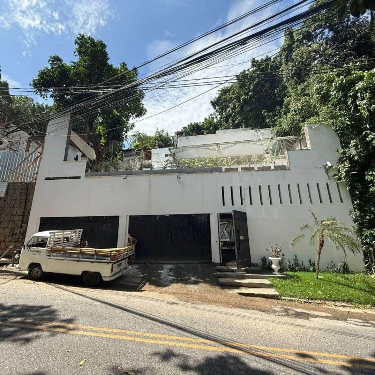 Mansão no Joá com 5 Quartos - Foto 1