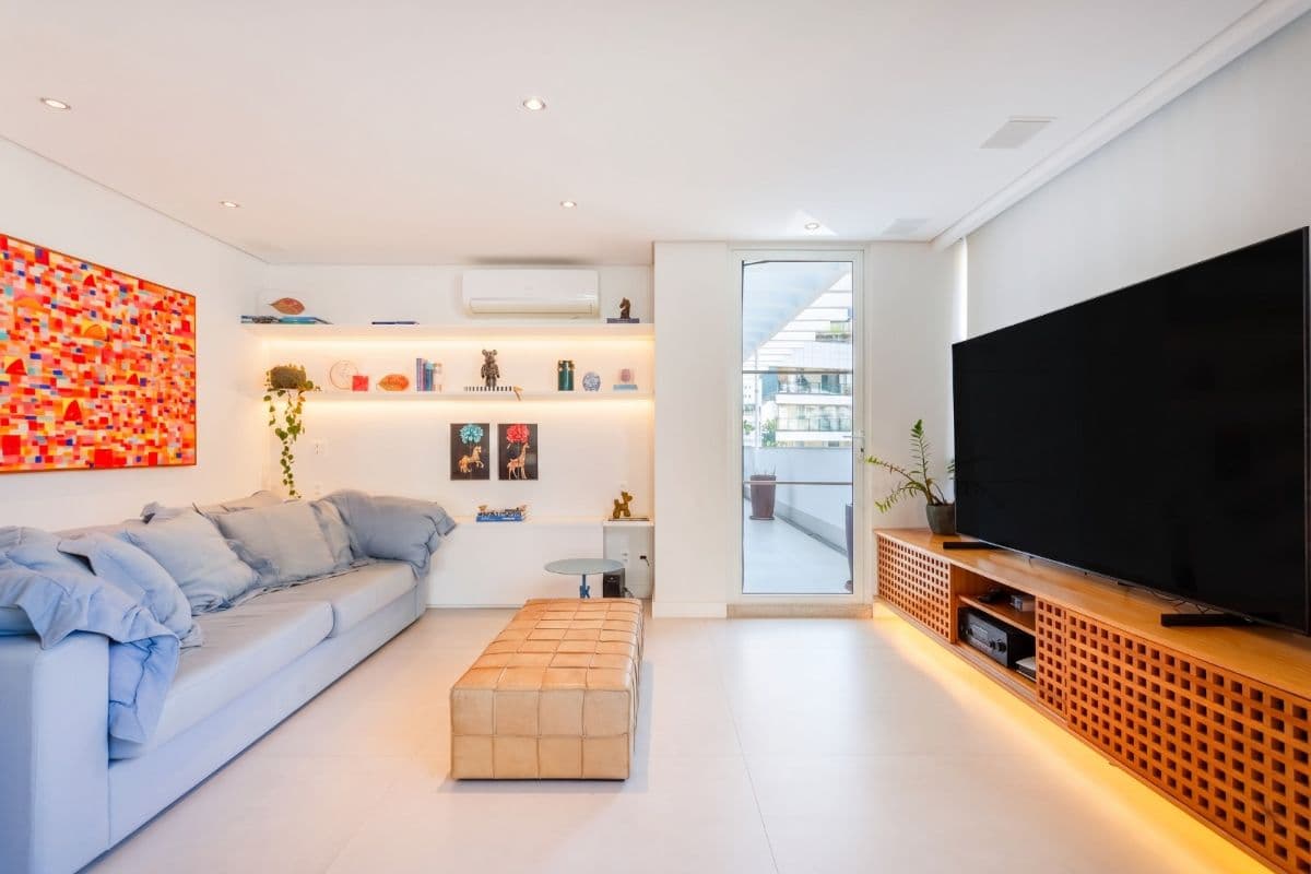 A Alma de uma Casa com a Exclusividade de uma Cobertura Linear: 320m² de Pura Arte no Jardim Botânico - Foto 1