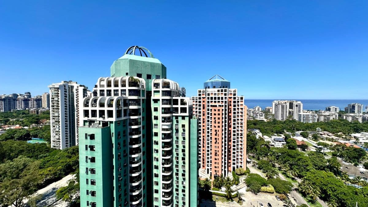 Cobertura Exclusiva aluguel/venda na Barra da Tijuca 200m² 3 suítes e vista mar - Foto 1
